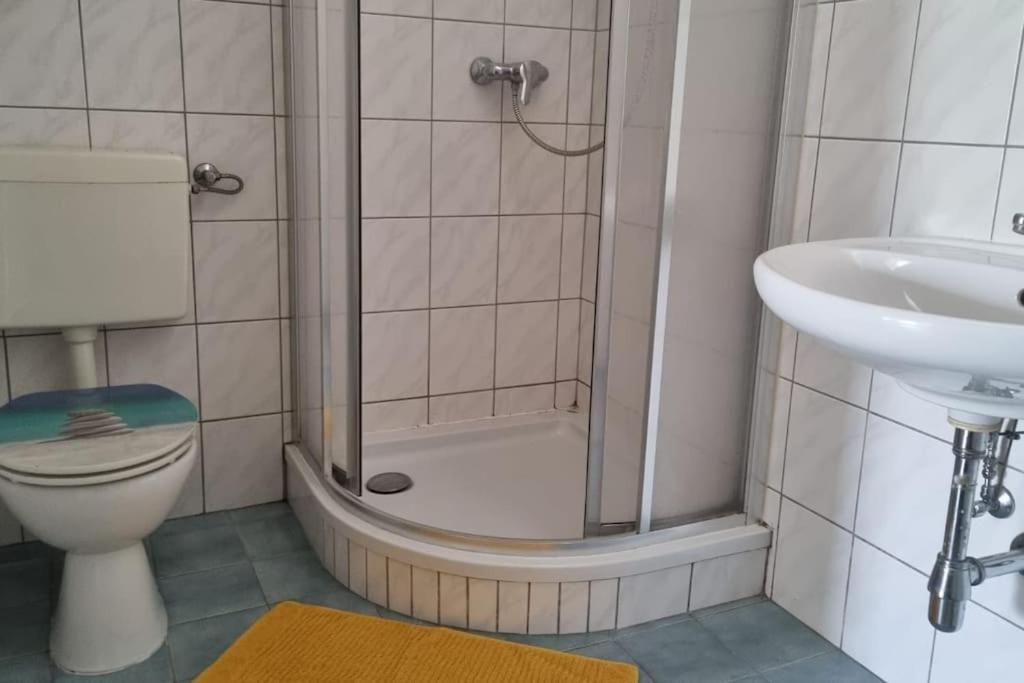 Apartment Mit 2 Betten Inklusive Gratis Parkplatz Graz Exterior photo